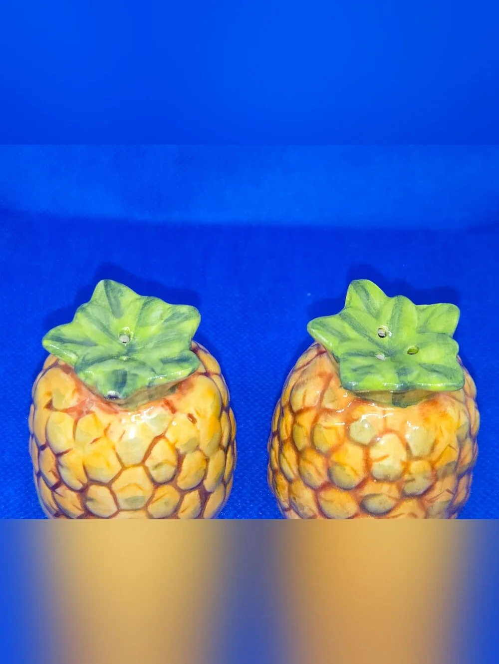 Cosmos Ceramic Pineapple Salt & Pepper Shakers Set Hand Painted Tropical